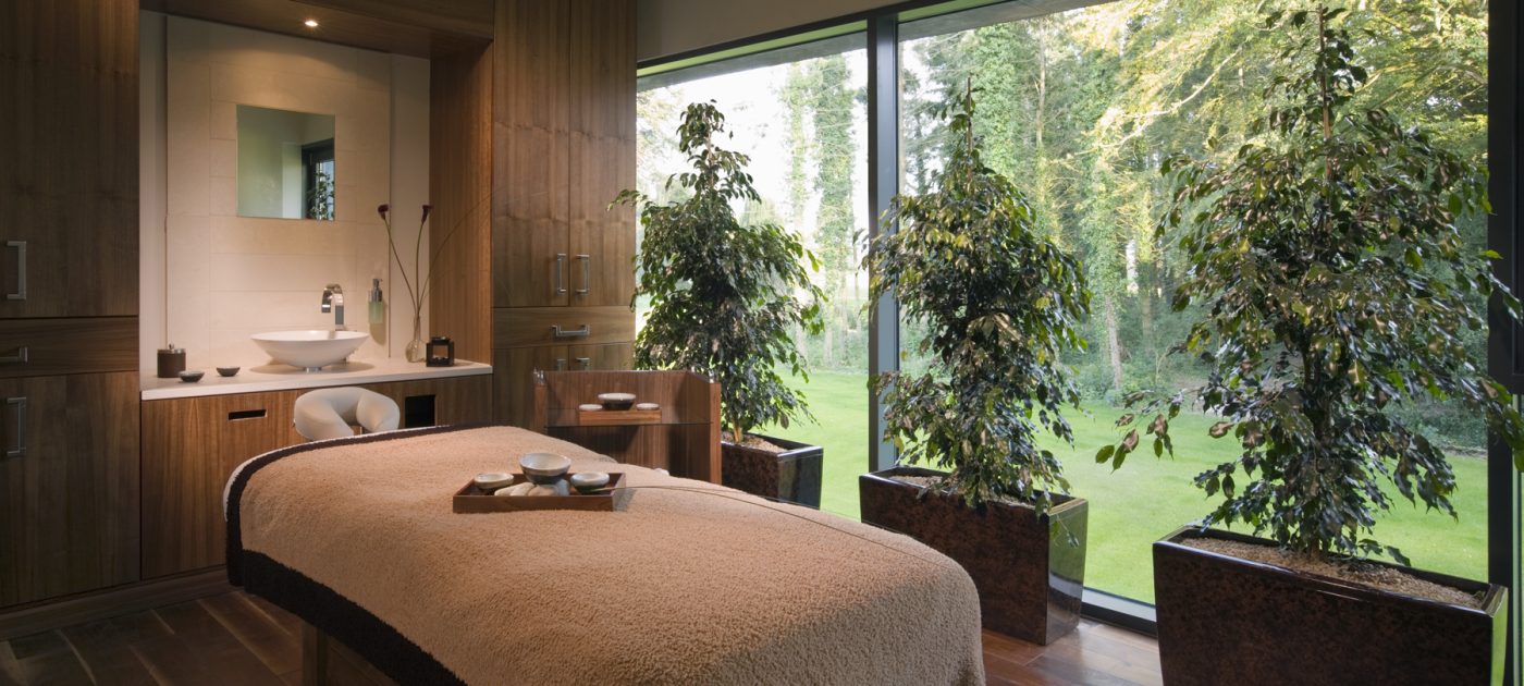 Castlemarytr-Massage-Room-1400x630
